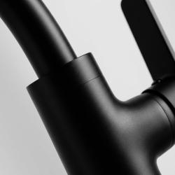 aquanello-casa-black-single-lever-kitchen-faucet